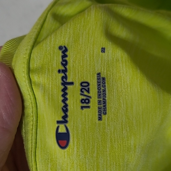 💥3for$12💥 Champion Boy's Neon Yellow T-Shirt Size 18/20 - Picture 3 of 3